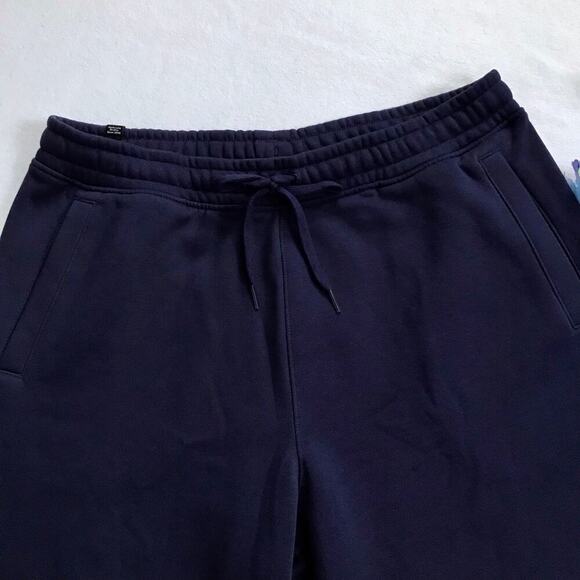 Puma NWT Performance Navy Sweat Shorts Men L - Picture 3 of 10